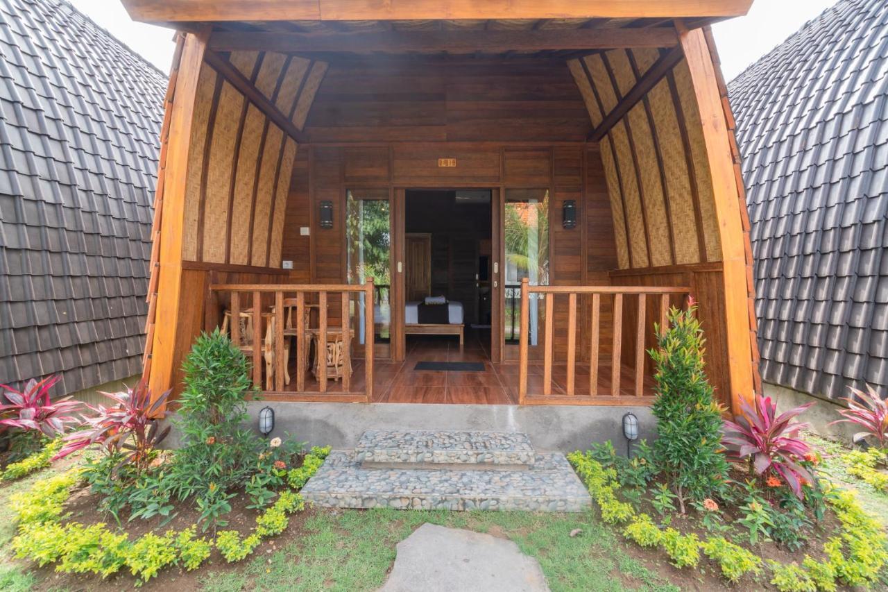 Wooden Puri Guesthouse Uluwatu  Ngoại thất bức ảnh