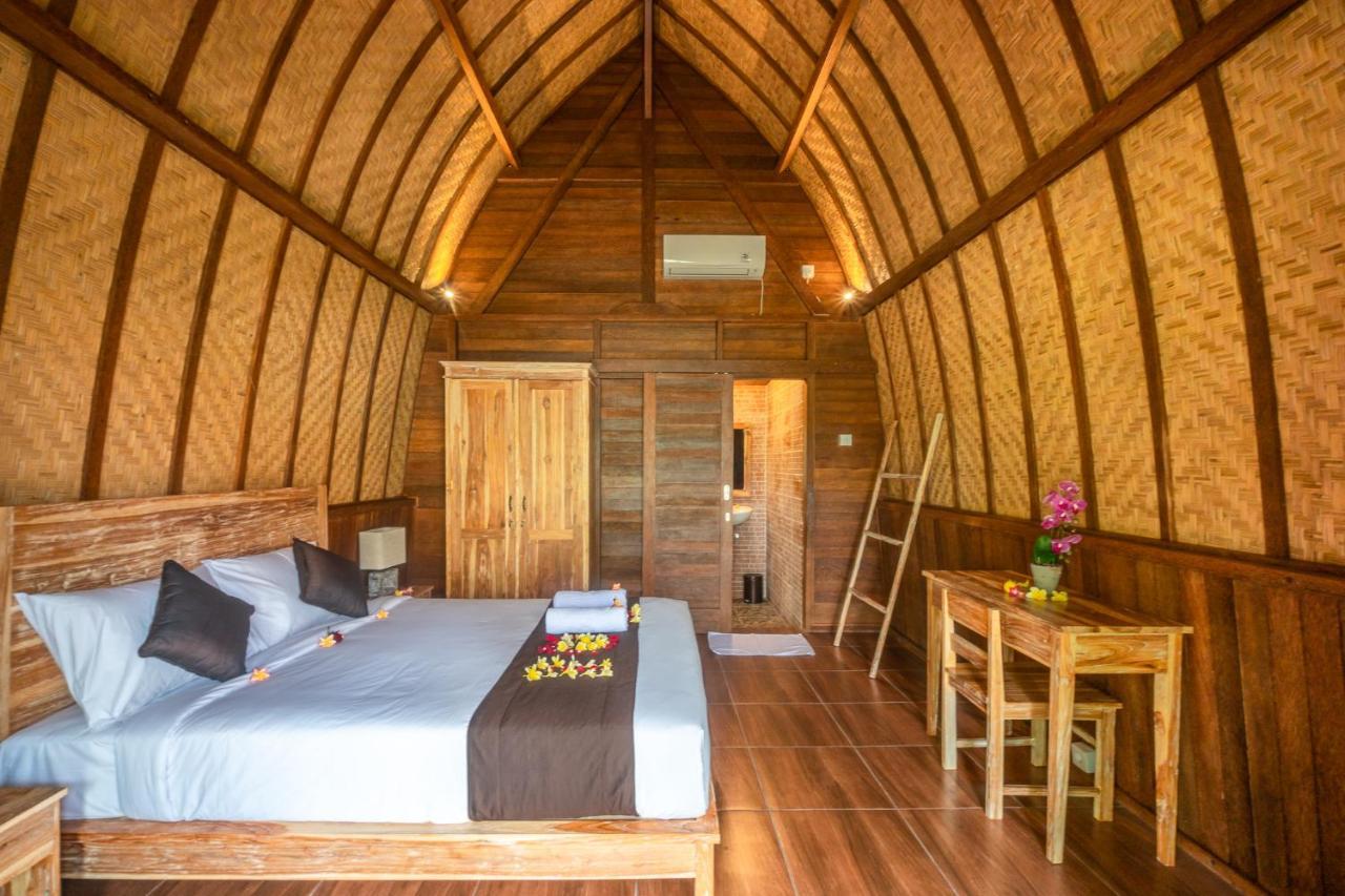 Wooden Puri Guesthouse Uluwatu  Ngoại thất bức ảnh