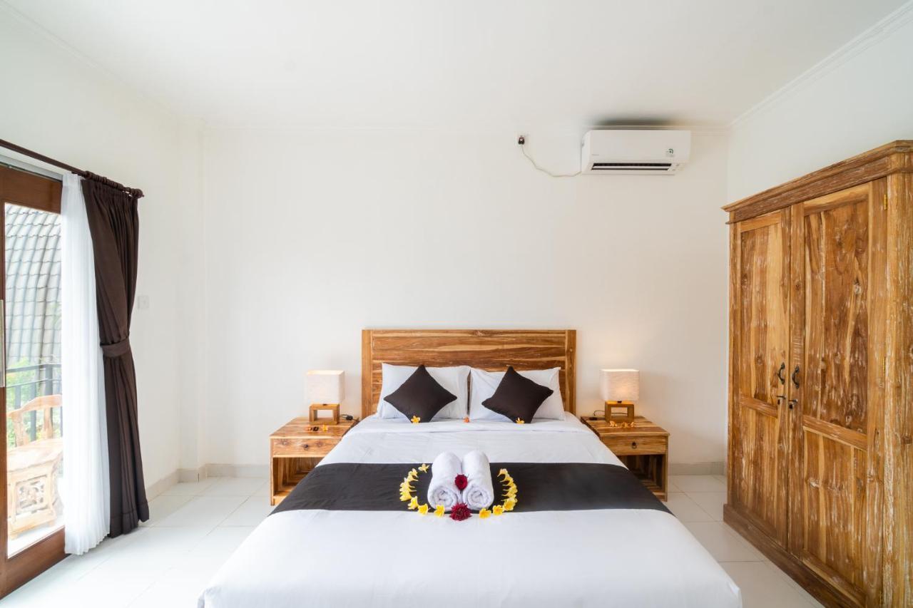 Wooden Puri Guesthouse Uluwatu  Ngoại thất bức ảnh